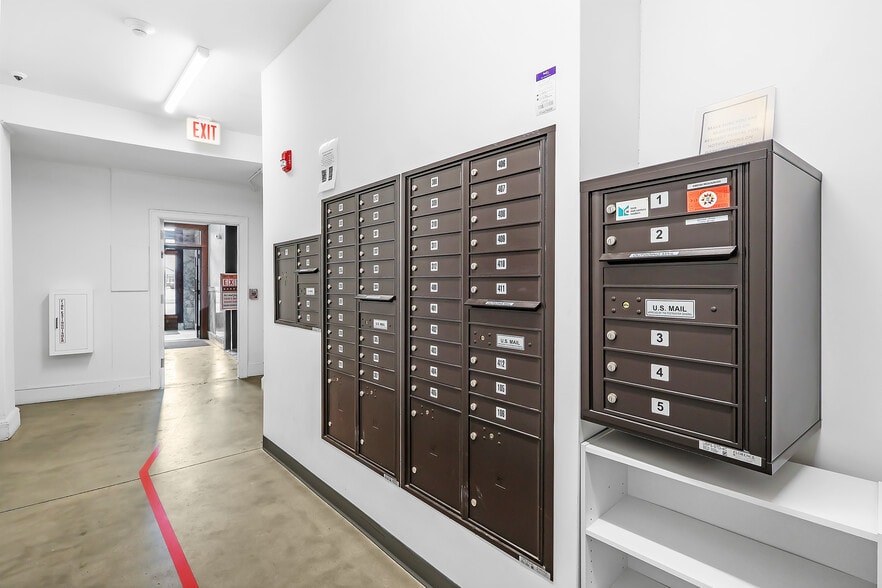 More Photos Of 1729 Grand Ave, Des Moines Apartments For Sale