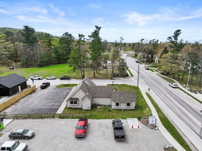 More Photos Of 5955 S Oak St, Glen Arbor Medical For Sale