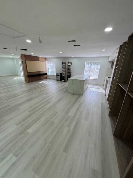 More Photos Of 2150 N Park Ave, Winter Park Office For Lease