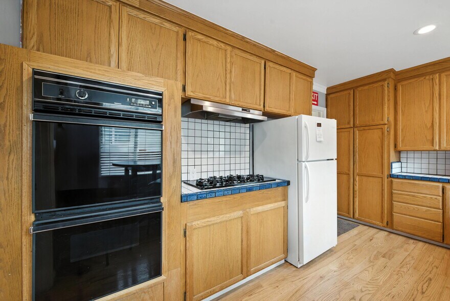 More Photos Of 1414 Meridian Ave, San Jose Office Residential For Sale
