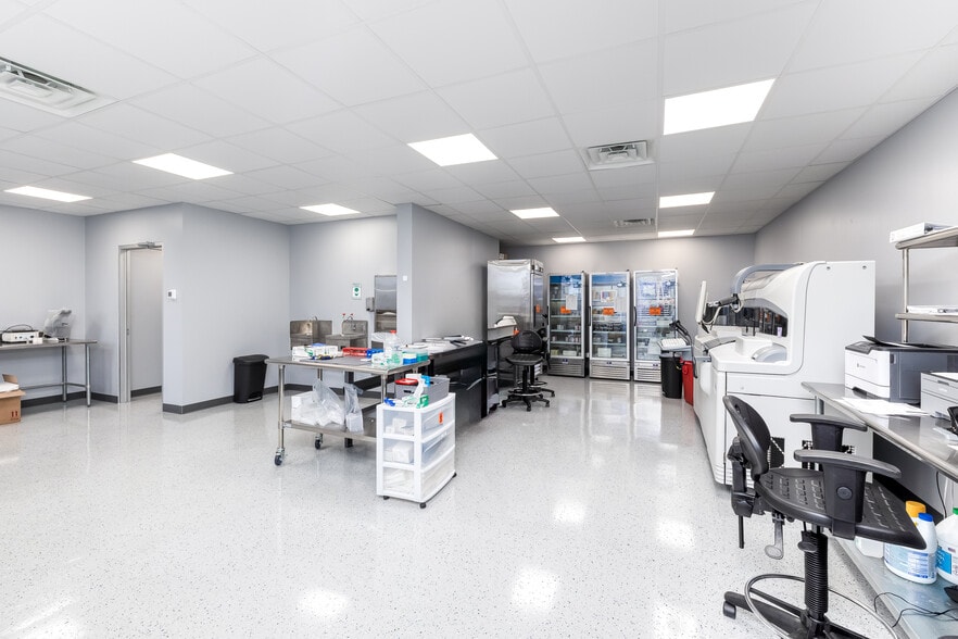 More Photos Of 2940 Lincoln Ave, Oceanside Medical For Sale