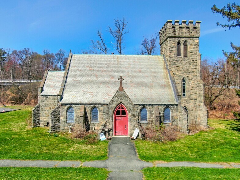 Primary Photo Of 37 Old Route 9W, New Windsor Township Specialty For Sale