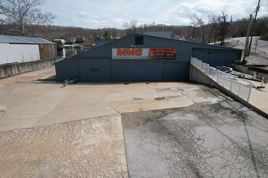 More Photos Of 1002 Susan Rd, Lake Ozark Warehouse For Sale