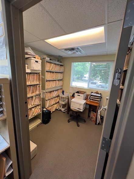 More Photos Of 2326 NW Lovejoy St, Portland Medical For Lease