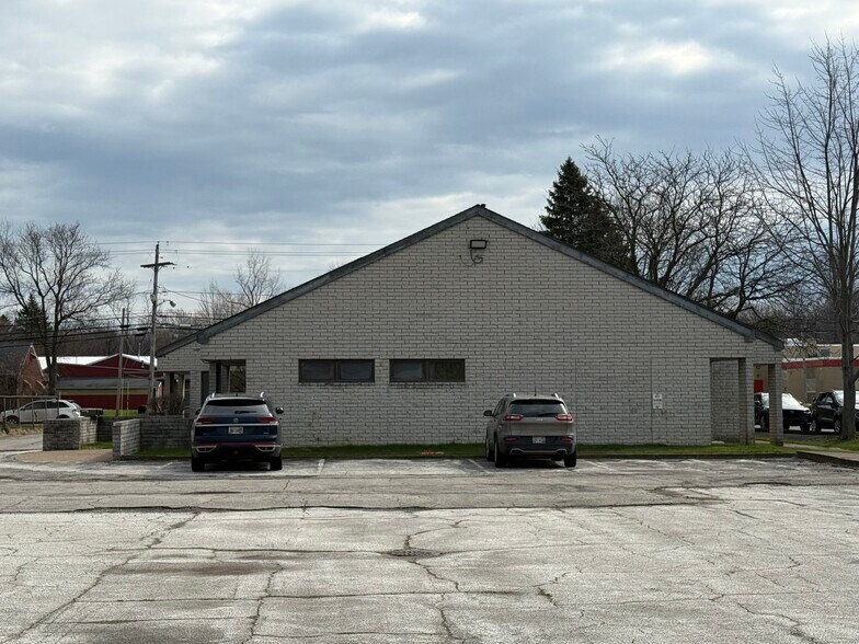 More Photos Of 4520 Oberlin Ave, Lorain Medical For Sale