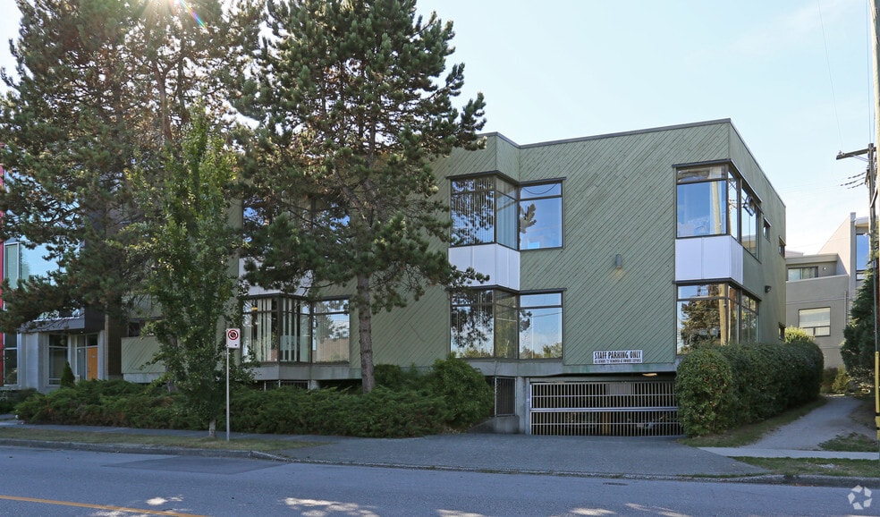 More Photos Of 3455 Victoria Dr, Vancouver Office For Lease