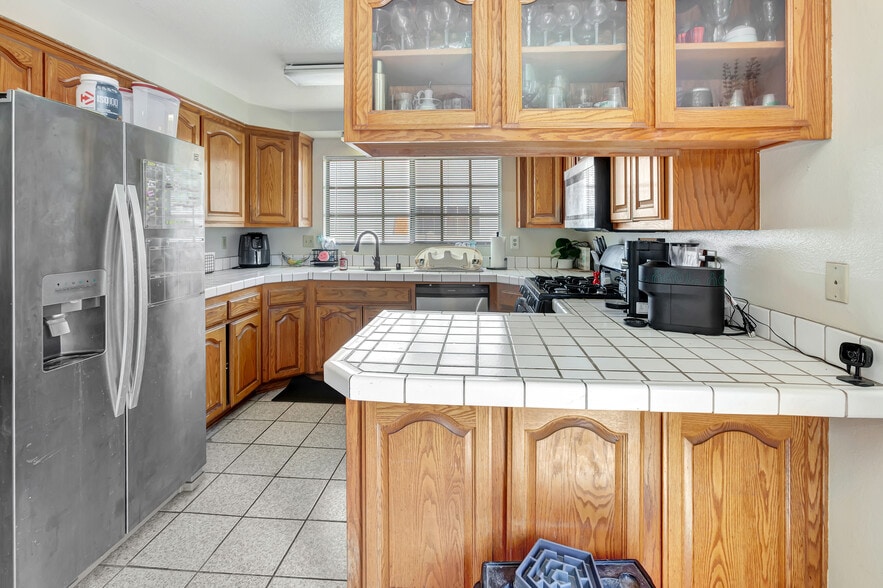 More Photos Of 12725 Barlin Ave, Downey Apartments For Sale