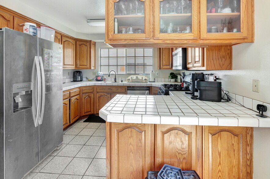 More Photos Of 12731 Barlin Ave, Downey Apartments For Sale