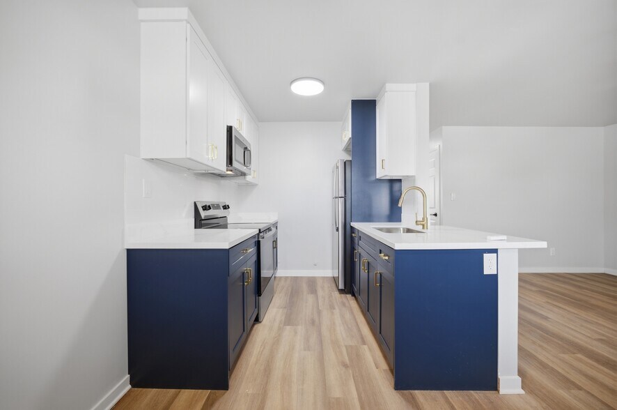 More Photos Of 725 Guy Ave, Norfolk Apartments For Sale