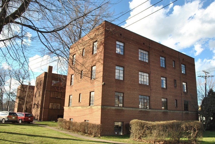 More Photos Of 2360 Noble Rd, Cleveland Heights Apartments For Sale