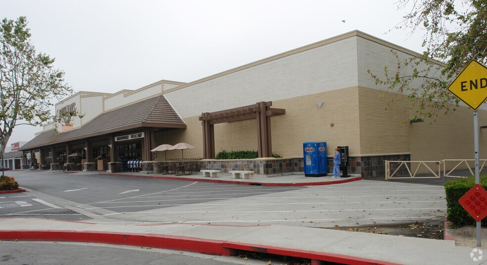 More Photos Of 1010-1190 W Alameda Ave, Burbank Unknown For Lease