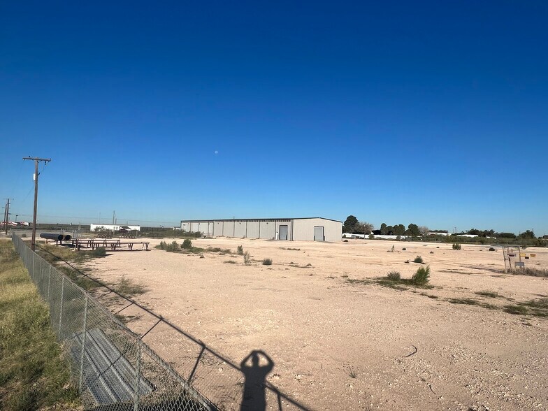 More Photos Of 3324 W 44th St, Odessa Industrial For Sale