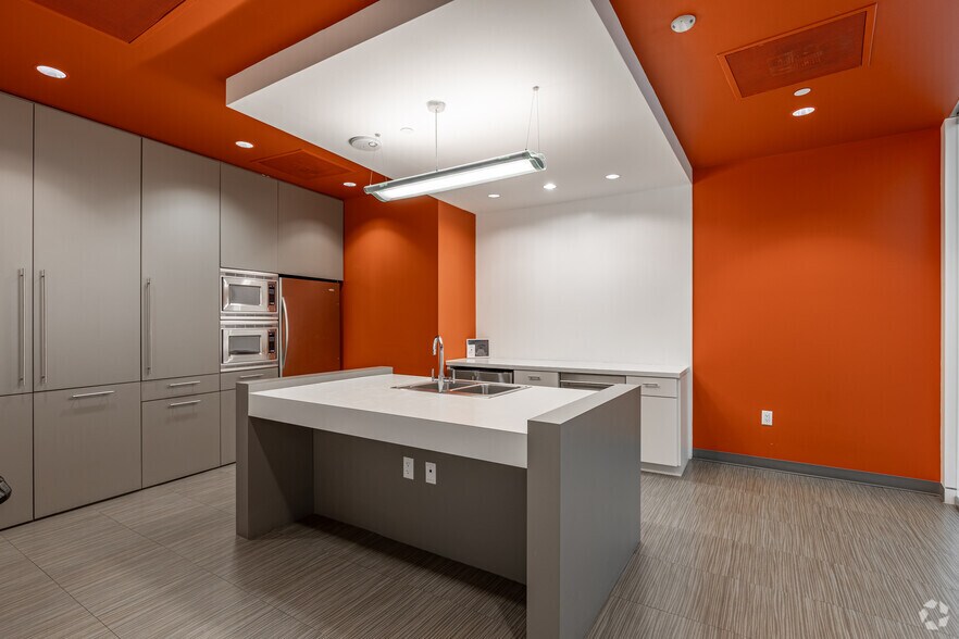 More Photos Of 5340 Legacy Dr, Plano Unknown For Lease