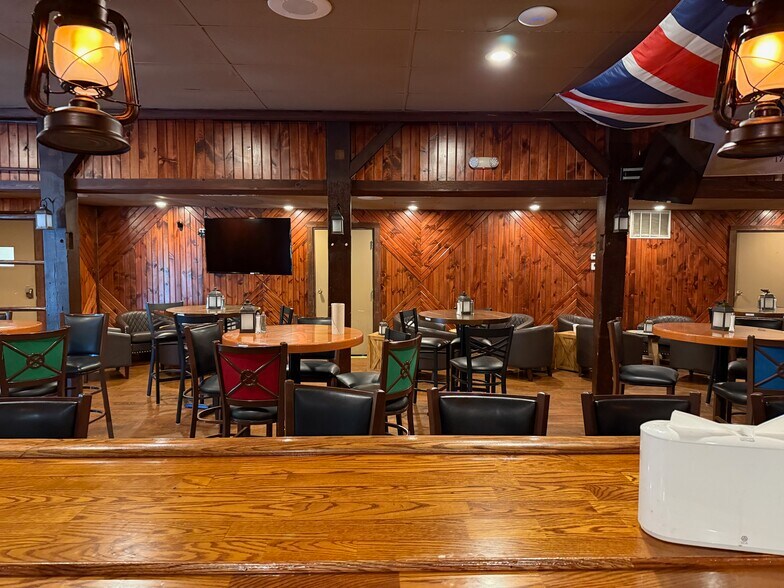 More Photos Of 42087 State Route 154, Lisbon Restaurant For Sale