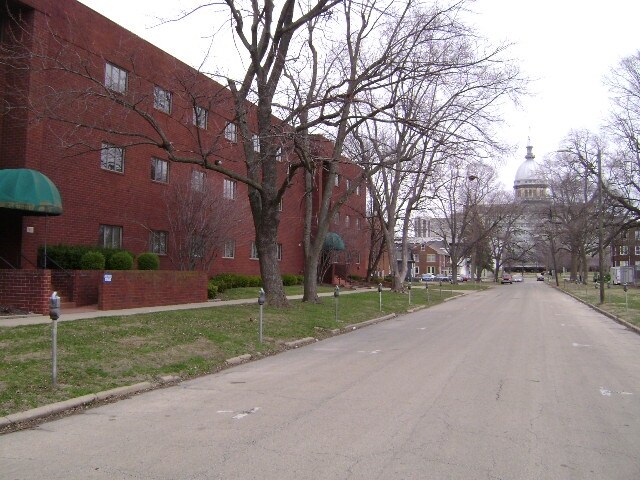 More Photos Of 509-511 W Capitol Ave, Springfield Office For Sale