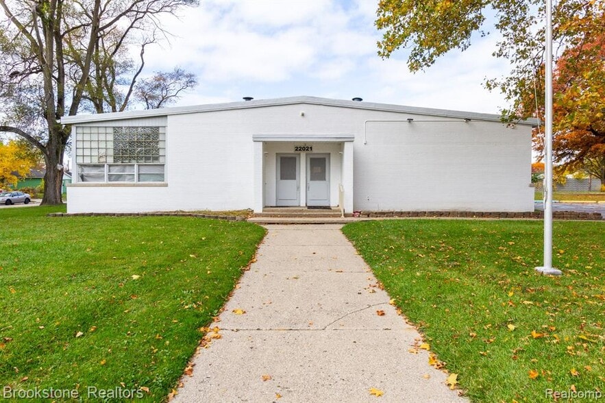 Primary Photo Of 22021 Memphis Ave, Warren Lodge Meeting Hall For Sale
