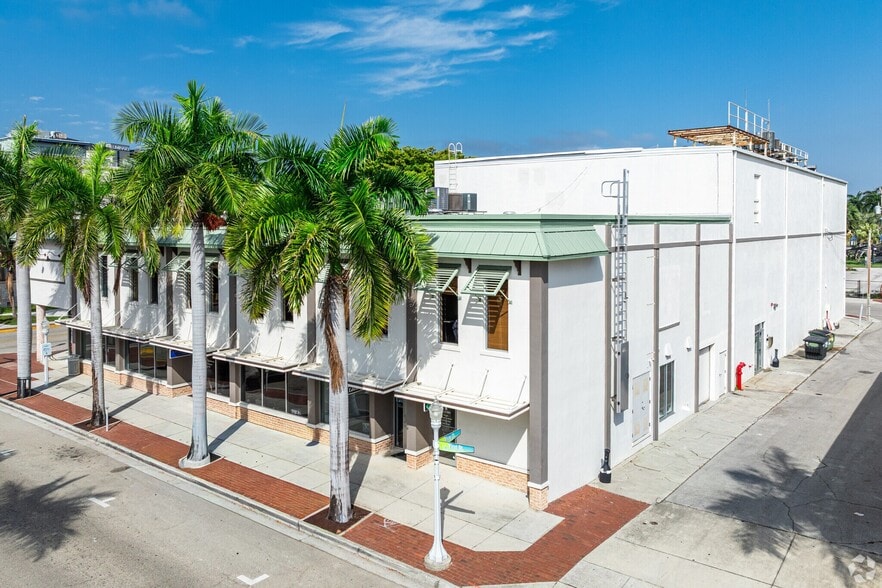 More Photos Of 2401 1st St, Fort Myers Loft Creative Space For Lease