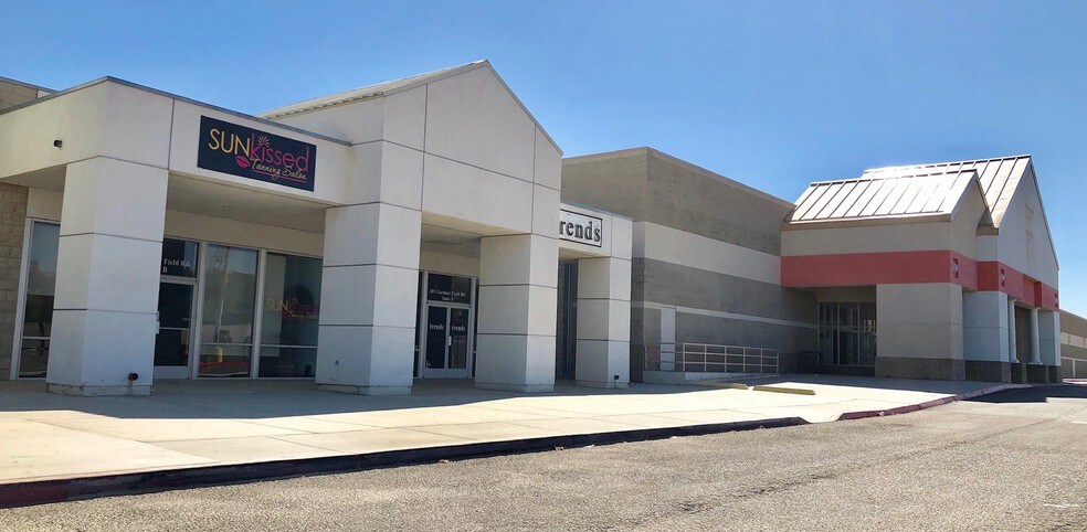 More Photos Of 301 Gardner Field Rd, Taft Freestanding For Lease