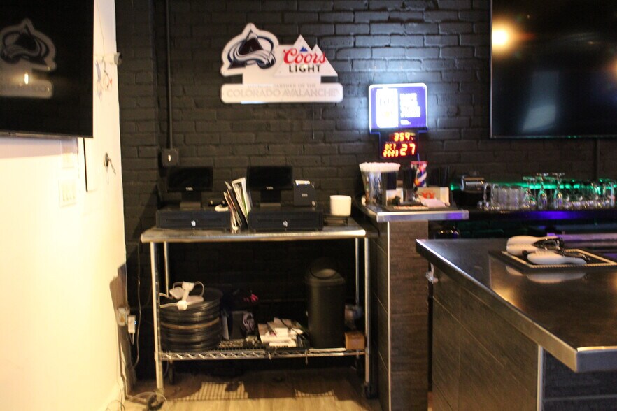 More Photos Of 231 E Main St, Trinidad Bar For Sale