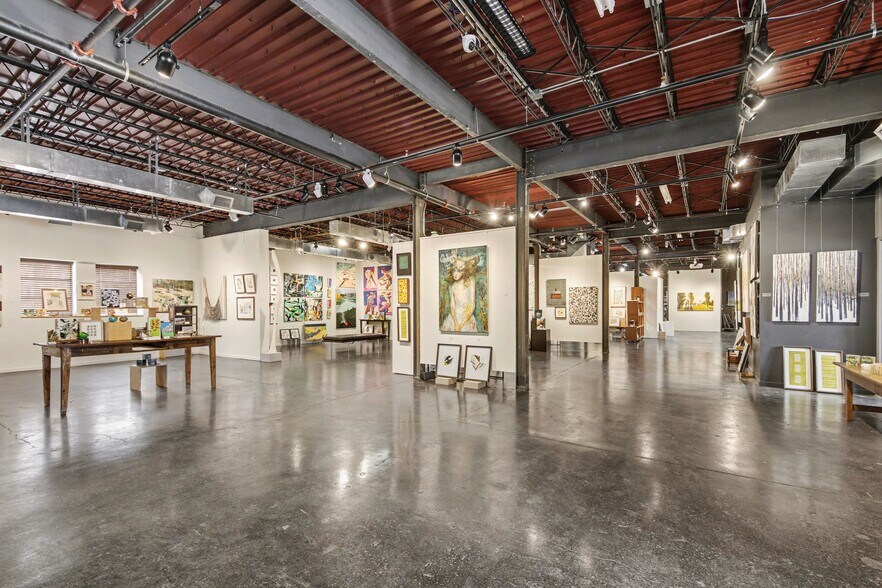 More Photos Of 833 Lake Dr SE, Grand Rapids Medical For Sale