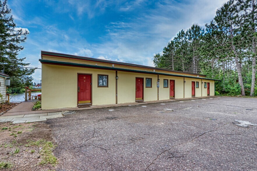 More Photos Of 10429 State Road 27, Hayward Hotel For Sale