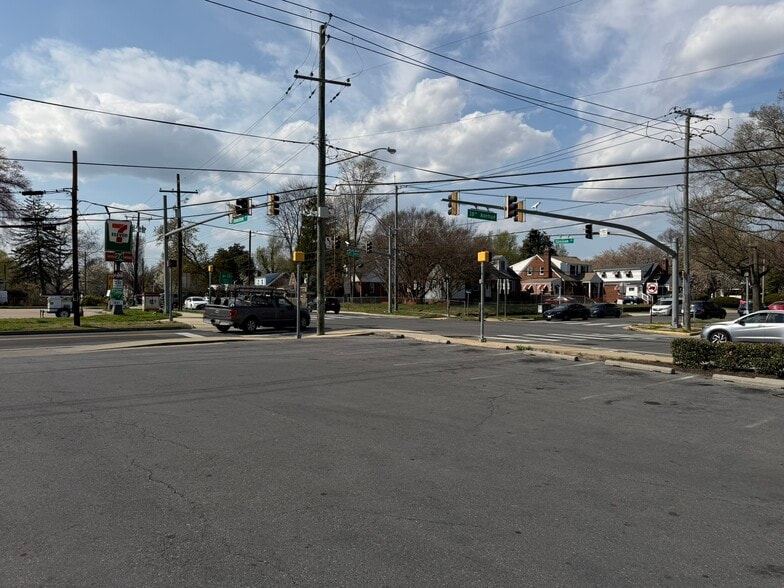 More Photos Of 3801 Hamilton St, Hyattsville Freestanding For Lease