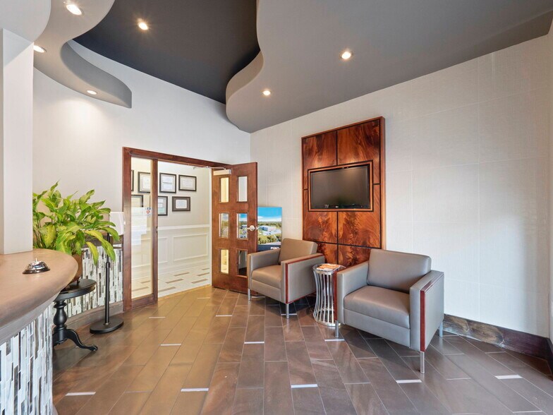 More Photos Of 5224 Palmero Ct, Buford Flex For Sale