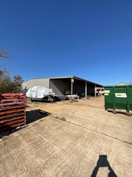 More Photos Of 3201 Texas Ave, La Marque Warehouse For Sale