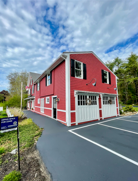 More Photos Of 234 Middle, Falmouth Freestanding For Sale