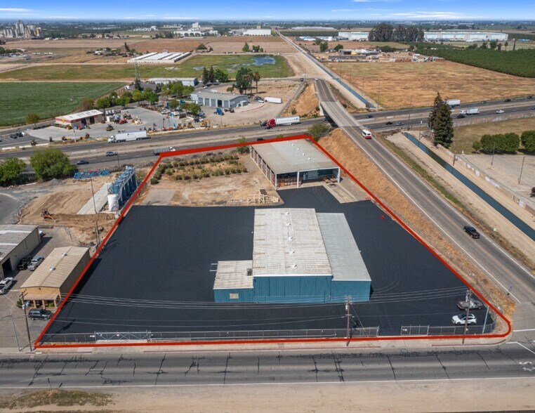 More Photos Of 743 N Tully Rd, Turlock Distribution For Sale