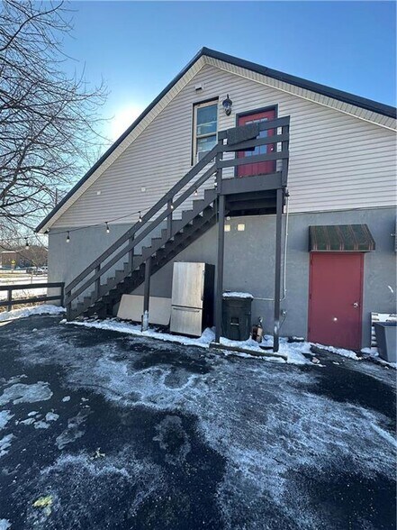 More Photos Of 7 Lehigh St, Catasauqua Restaurant For Sale