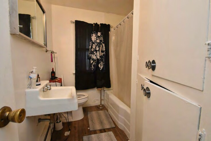 More Photos Of 517 E Monroe St, Metamora Multifamily For Sale