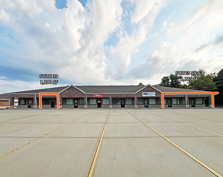 More Photos Of 2918-2922 N Center St, Maryville Unknown For Lease