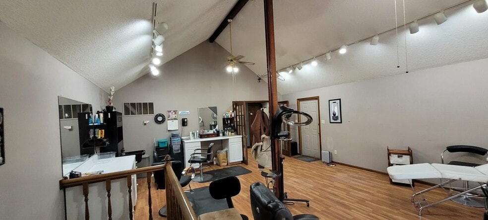 More Photos Of 1170 SW Mission Ave, Topeka Storefront Retail Office For Lease