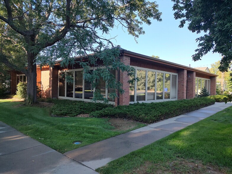 More Photos Of 1073 N Lincoln Ave, Loveland Office For Sale