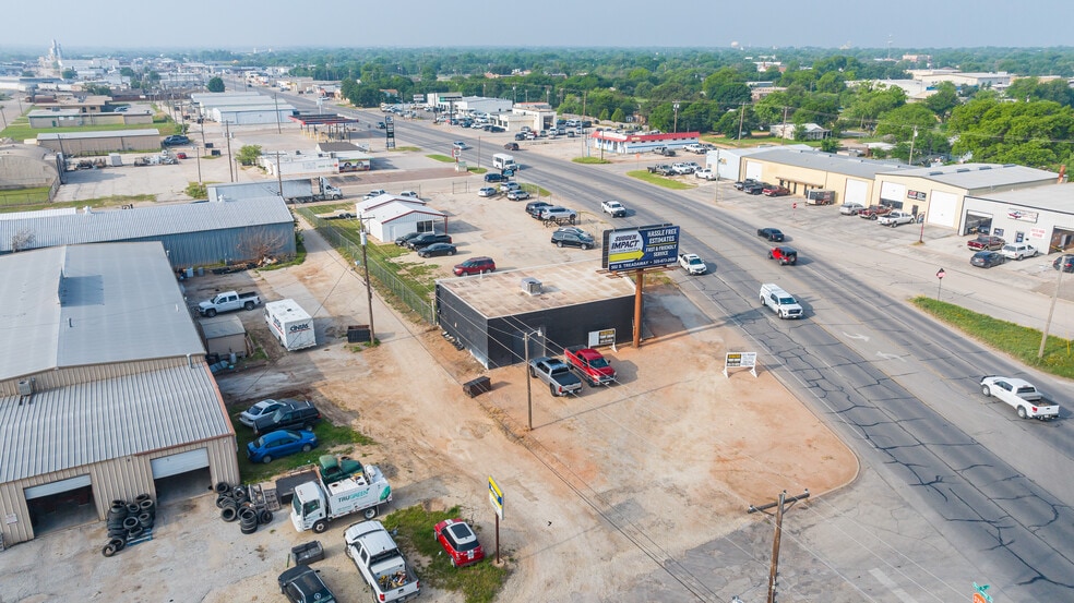 More Photos Of 509 S Treadaway Blvd, Abilene Flex For Sale