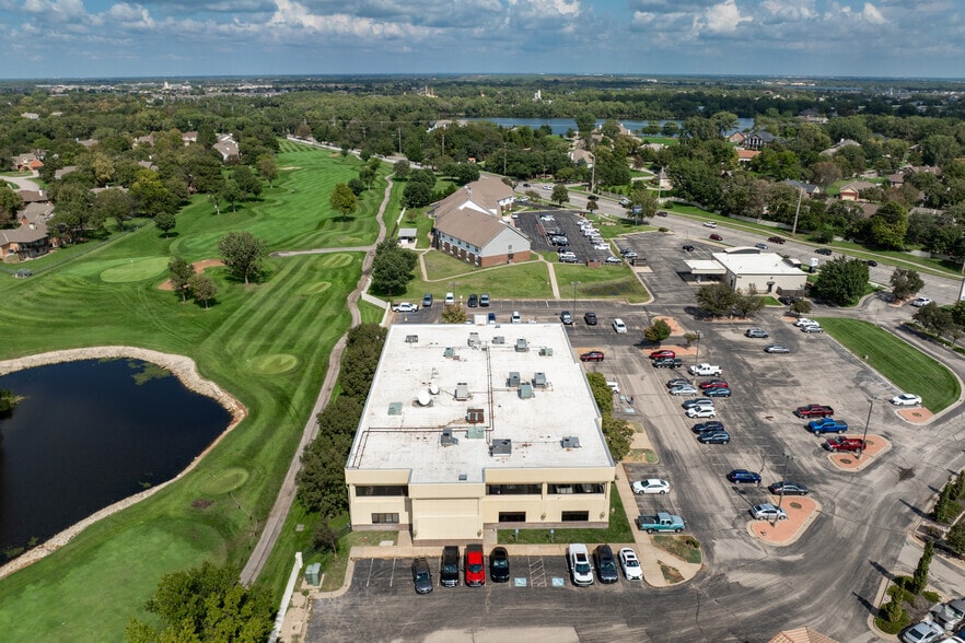 More Photos Of 7340 W 21st St N, Wichita Office For Lease