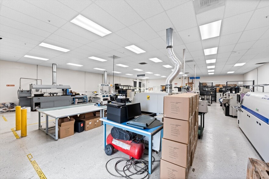 More Photos Of 7433-7439 Lampson Ave, Garden Grove Warehouse For Sale