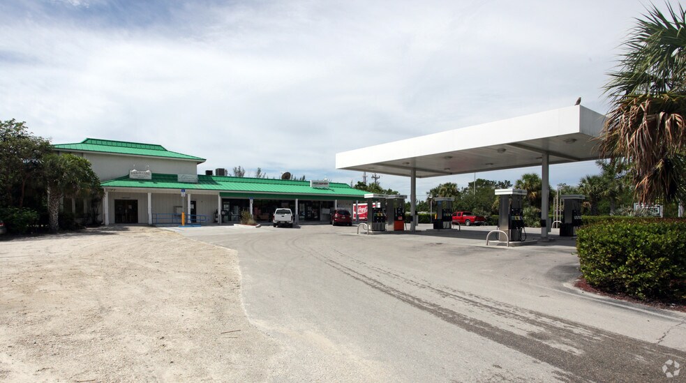More Photos Of 2491-2499 Palm Ridge Rd, Sanibel Storefront Retail Office For Lease