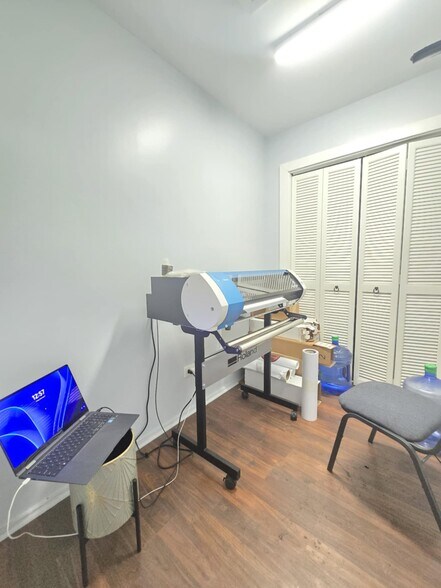 More Photos Of 16600 Crawford Ave, Country Club Hills Warehouse For Sale