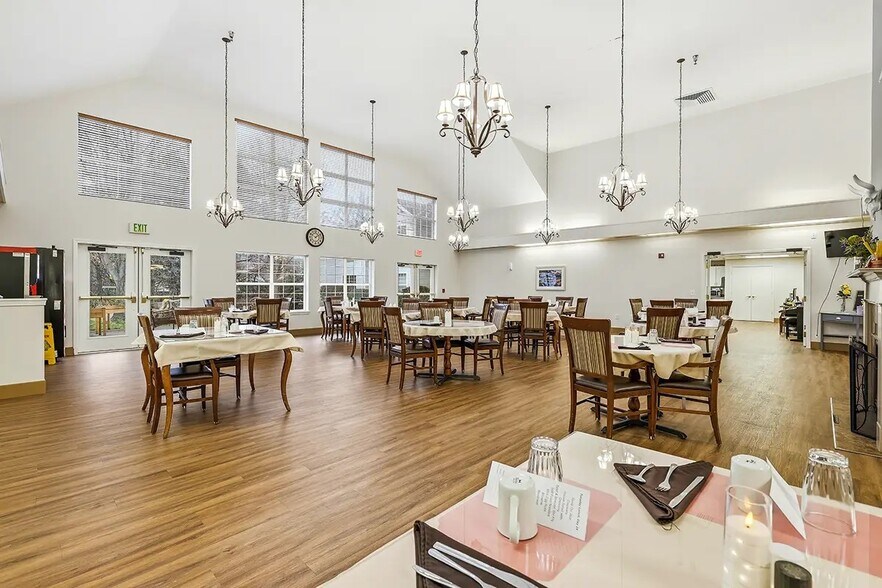 More Photos Of 1601 Southgate Pl, Pendleton Healthcare For Sale