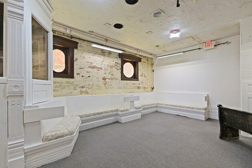 More Photos Of 105 Coal st, Mexico Specialty For Sale