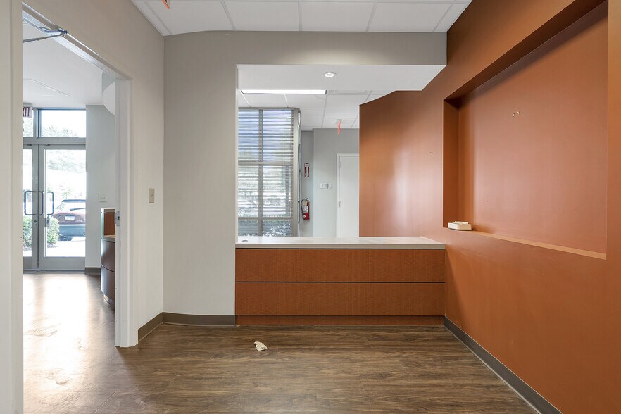 More Photos Of 4385 Johns Creek Pky, Suwanee Medical For Lease