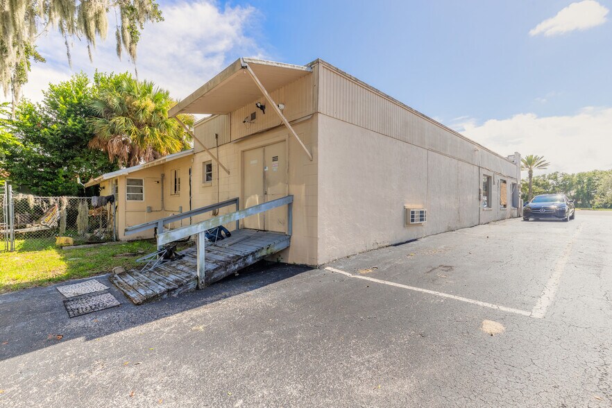 More Photos Of 1841 S Ridgewood Ave, Daytona Beach Freestanding For Sale