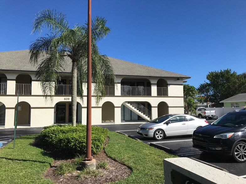 Primary Photo Of 609 N Hepburn Ave, Jupiter Medical For Lease
