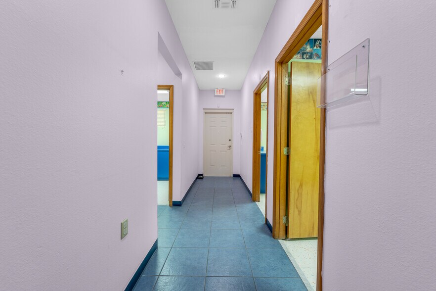 More Photos Of 7848 Lake Underhill Rd, Orlando Medical For Sale