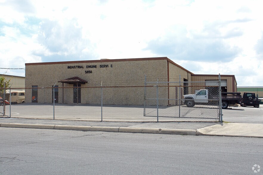 Primary Photo Of 5858 Bicentennial St, San Antonio Service For Sale