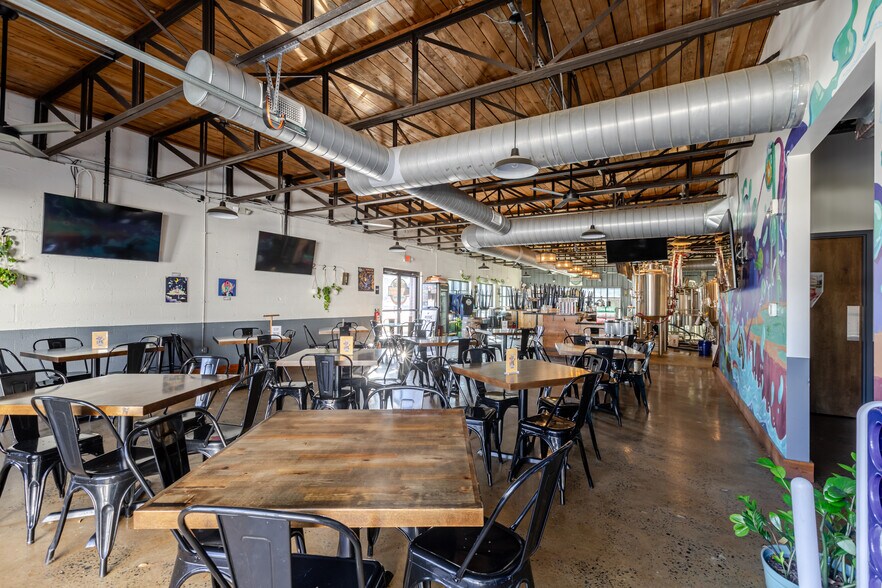 More Photos Of 485 Tom Hall St, Fort Mill Freestanding For Lease