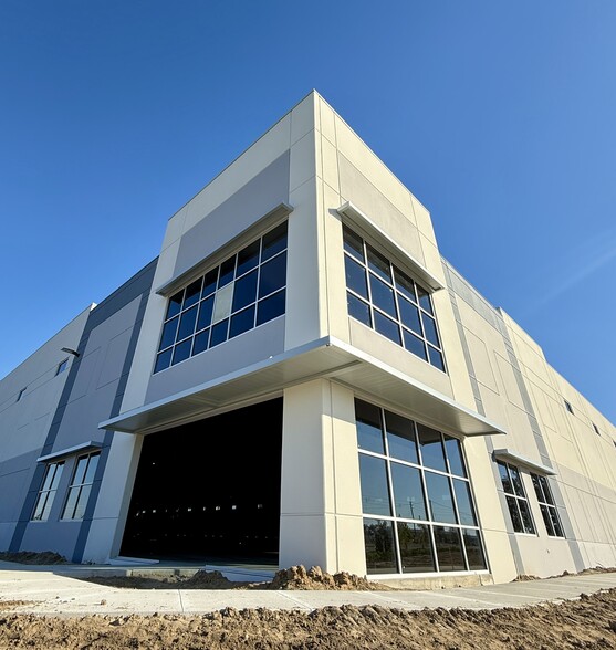 Primary Photo Of NW 44th, Ocala Unknown For Lease