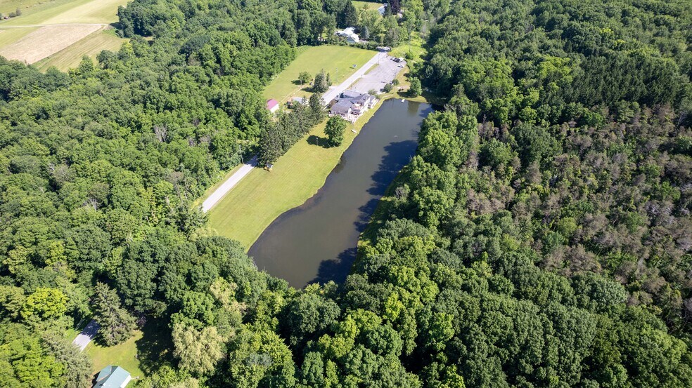 More Photos Of 160 Creamery Rd, Greenville Restaurant For Sale